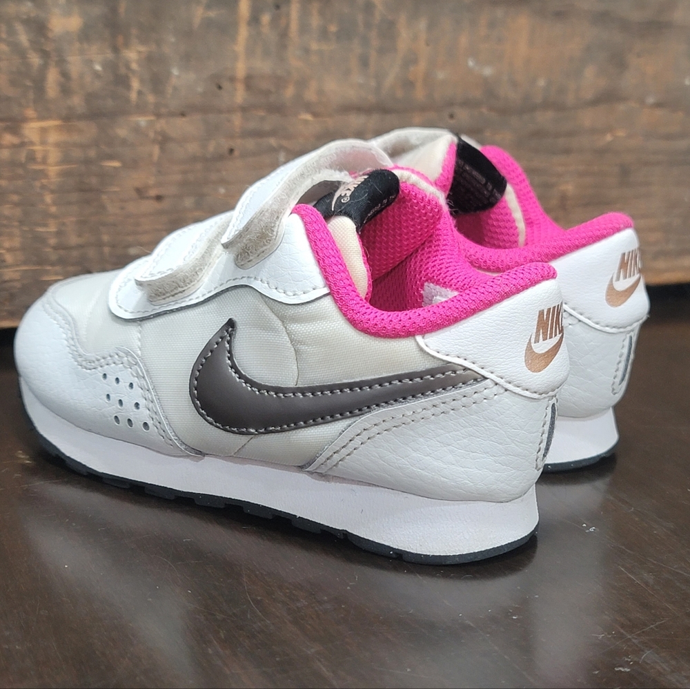Nike MD Valiant 'Metallic Pewter/Summit White (US 7C) - Picture 3 of 12